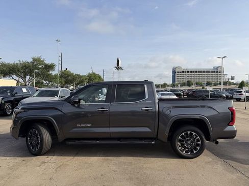 Used 2025 Toyota Tundra Limited image 8