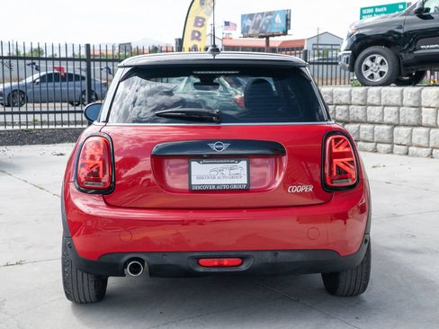 Used 2020 MINI Cooper 2-Door Hardtop FWD image 6