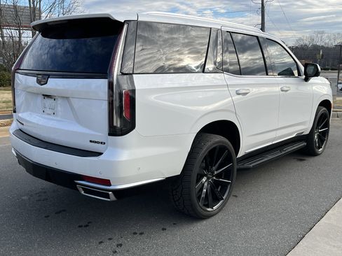 Used 2021 Cadillac Escalade Premium Luxury image 9