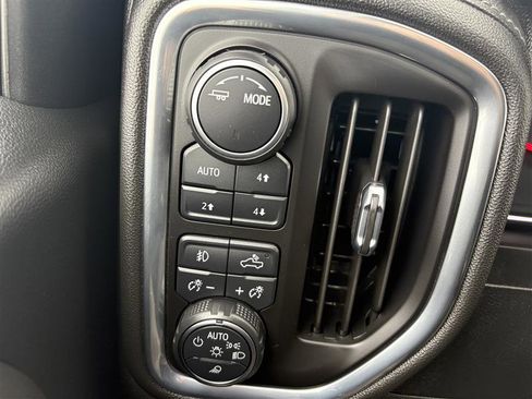 Used 2021 Chevrolet Silverado 1500 LT Trail Boss w/ Convenience Package II image 24