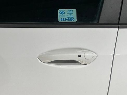 Used 2024 Chevrolet Trax RS image 17