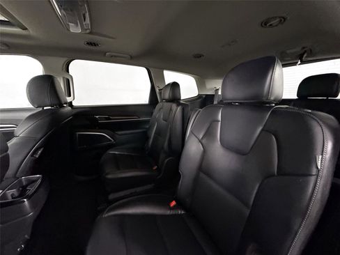 Used 2024 Kia Telluride S w/ S Sunroof Package image 33