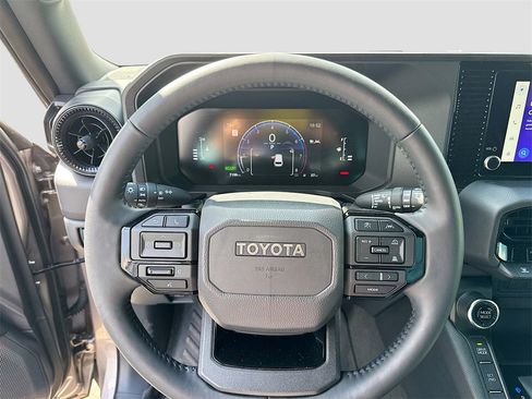 Used 2025 Toyota Land Cruiser 1958 image 13