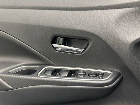 New 2025 Nissan Versa SR w/ Trunk Package image 15