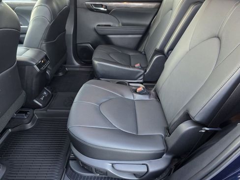 New 2026 Toyota Highlander Limited image 30