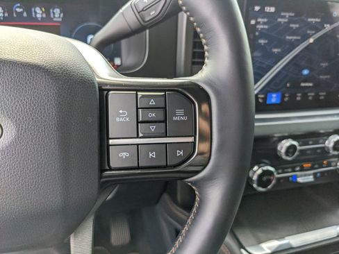 Used 2024 Ford F250 Platinum w/ Tremor Off-Road Package image 32