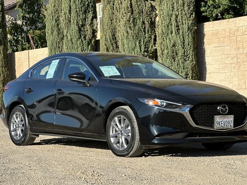 Used 2025 MAZDA MAZDA3 s image 2