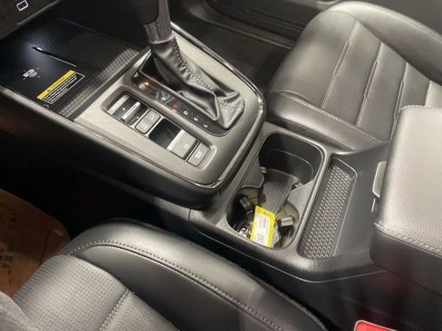Used 2024 Honda CR-V EX-L image 14
