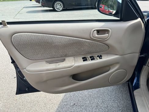 Used 2002 Toyota Corolla S FWD image 14