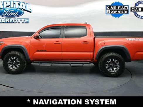 Used 2018 Toyota Tacoma TRD Off-Road w/ Technology Package AWD/4WD image 4