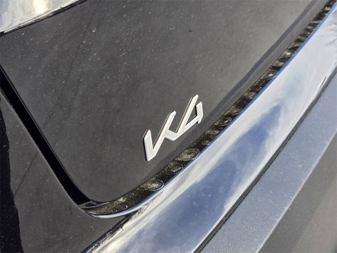 New 2026 Kia K4 LXS image 7