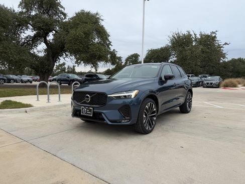 New 2026 Volvo XC60 B5 Ultra w/ Protection Package Premier image 2