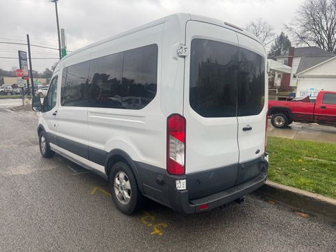 Used 2017 Ford Transit 350 XLT image 3