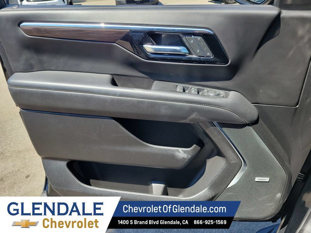 Certified 2025 Chevrolet Tahoe Premier AWD/4WD image 37