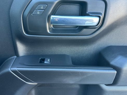 Certified 2025 Chevrolet Silverado 1500 Custom w/ LPO, Dark Essentials Package image 21