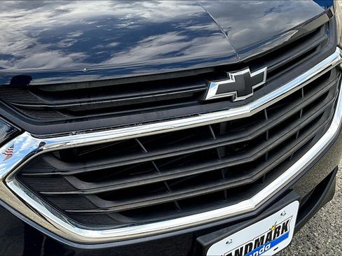 Used 2020 Chevrolet Equinox LS image 29
