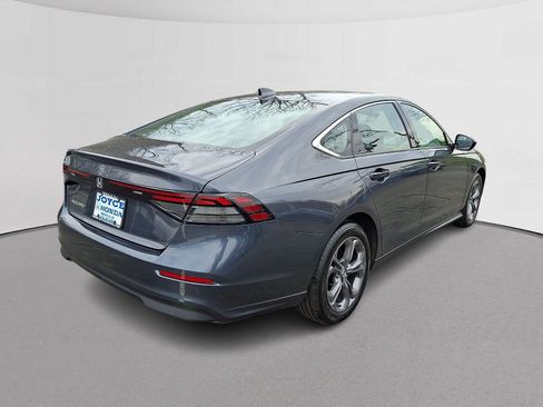 Used 2023 Honda Accord EX image 10