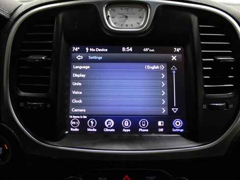 Used 2019 Chrysler 300 Touring w/ Sport Appearance Package image 19