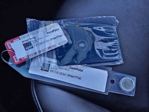 Used 2018 Tesla Model 3 Long Range image 31