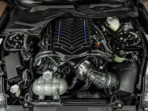 Used 2023 Ford Mustang GT Premium w/ GT Performance Package RWD image 3