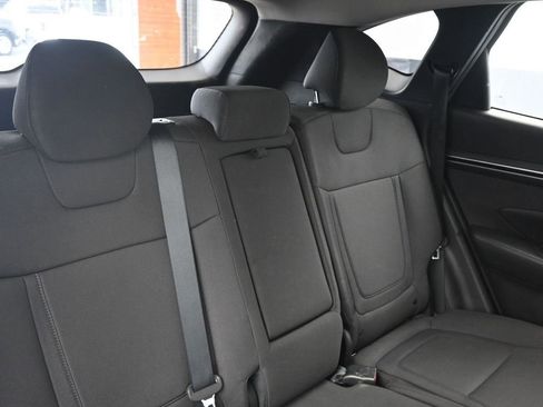 Used 2024 Hyundai Tucson SE image 14