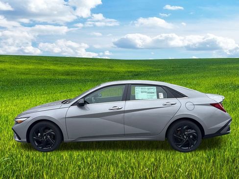 New 2026 Hyundai Elantra SEL Sport image 12