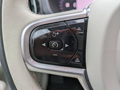 Certified 2023 Volvo XC60 B5 Ultimate w/ Climate Package AWD/4WD image 26