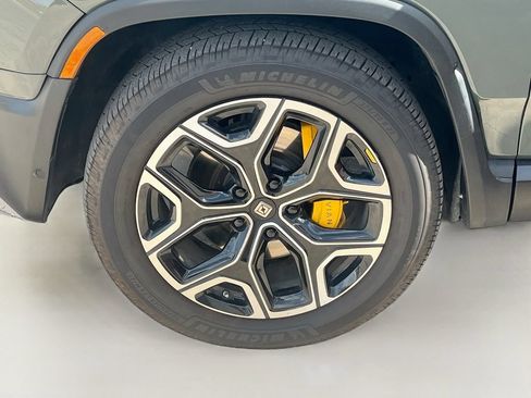 Used 2022 Rivian R1S Launch Edition Quad AWD/4WD image 32