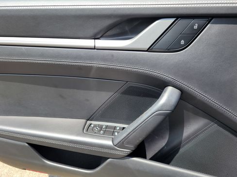 Certified 2022 Porsche 911 Carrera RWD image 24