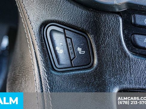 Used 2015 Chevrolet Suburban LT RWD image 45