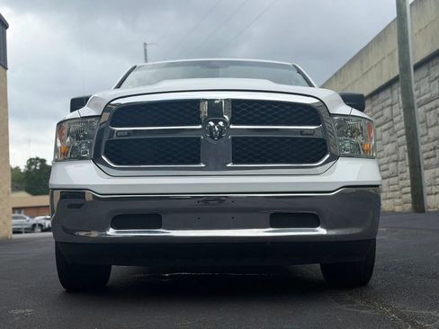 Used 2019 RAM 1500 Classic SLT AWD/4WD image 37