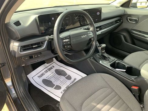 Used 2025 Kia K4 EX image 7