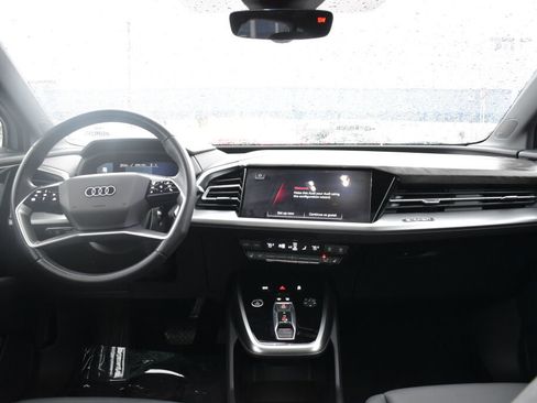 Used 2023 Audi Q4 e-tron Premium Plus w/ Premium Plus image 2