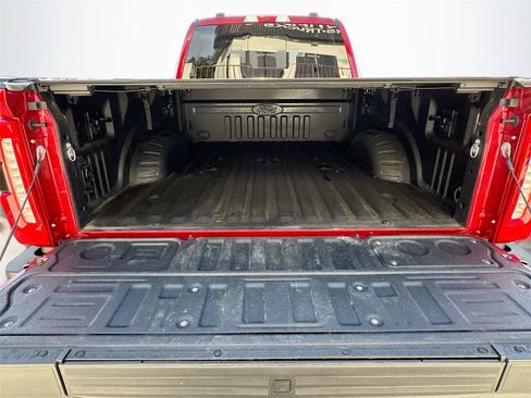 Used 2024 Ford F350 Lariat w/ Lariat Ultimate Package AWD/4WD image 18