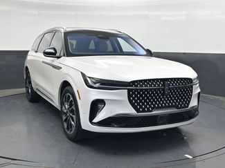 Used 2024 Lincoln Nautilus Reserve w/ Equipment Group 202A video 2