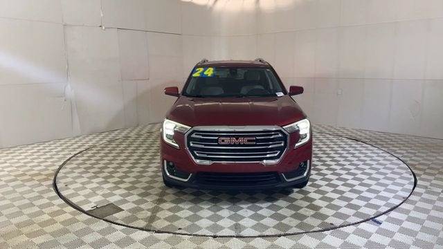 Certified 2024 GMC Terrain SLT AWD/4WD image 3