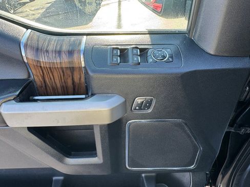 Used 2018 Ford F150 Lariat w/ Equipment Group 501A Mid image 11