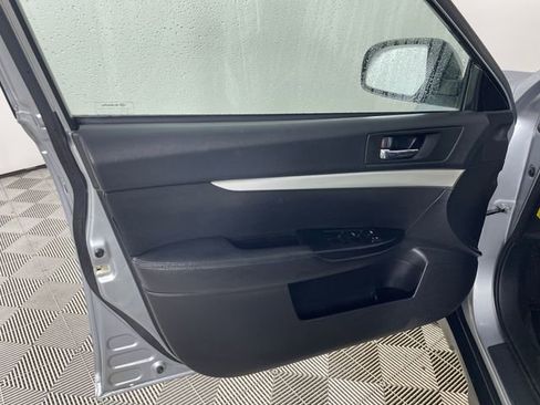 Used 2012 Subaru Outback 2.5i w/ Alloy Wheel Pkg image 15