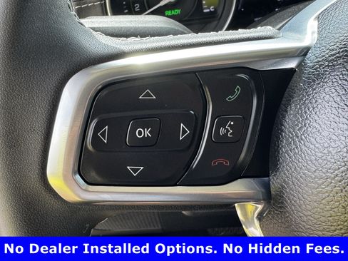Used 2023 Jeep Wrangler Unlimited Sahara AWD/4WD image 24