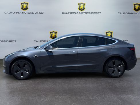 Used 2019 Tesla Model 3 Mid Range RWD image 2