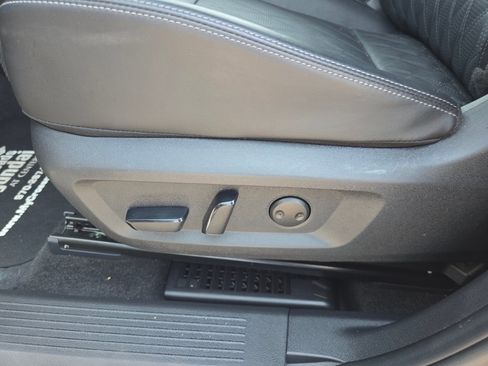 Used 2024 Nissan Rogue Platinum w/ Platinum Premium Package AWD/4WD image 15