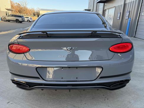 Used 2022 Bentley Continental GT Speed image 11