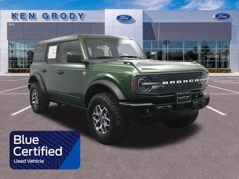 Certified 2025 Ford Bronco Badlands AWD/4WD image 1