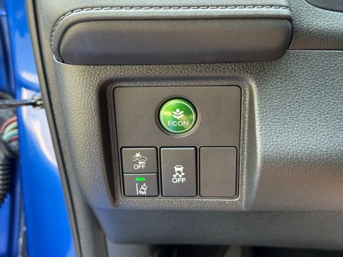 Used 2022 Honda HR-V EX image 17