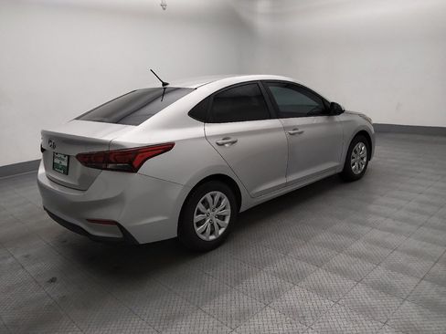 Used 2019 Hyundai Accent SE FWD image 10
