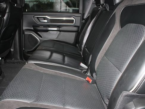 Used 2024 RAM 1500 Laramie AWD/4WD image 20
