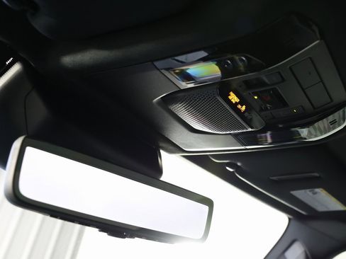 Used 2025 Lexus GX 550 w/ Accessory Package (Z1) image 36