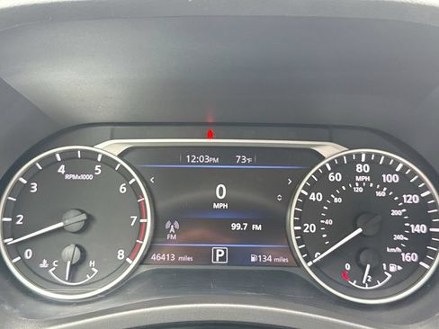 Used 2025 Nissan Sentra SV FWD image 10