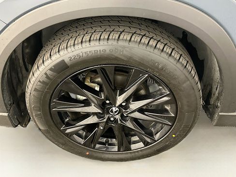 Used 2024 MAZDA CX-5 Carbon Edition image 11