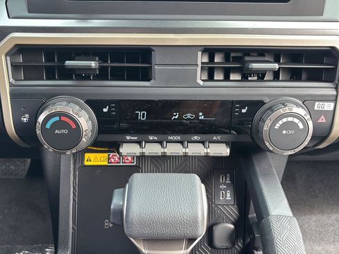 New 2026 Toyota Tacoma SR5 AWD/4WD image 32